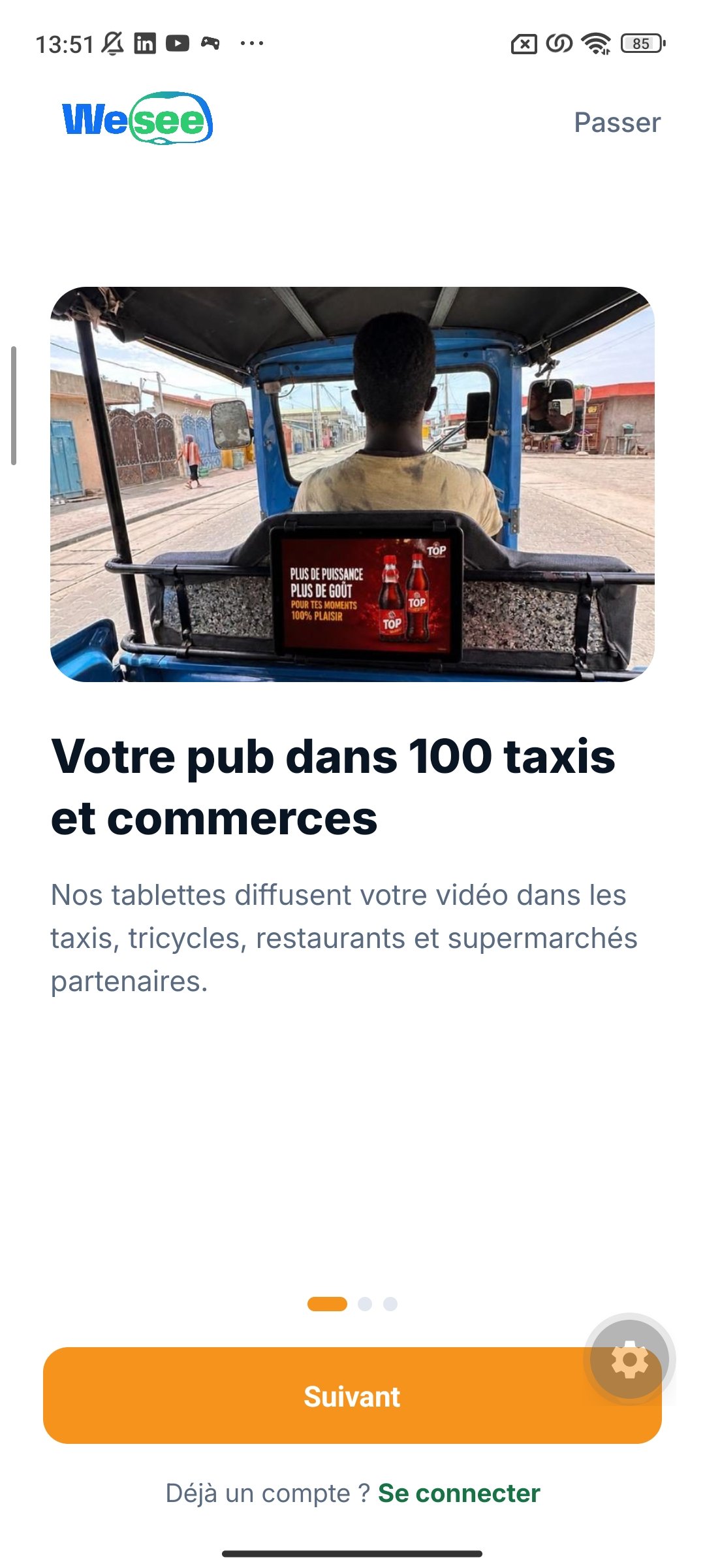 Écran "Votre pub dans 100 taxis et commerces"